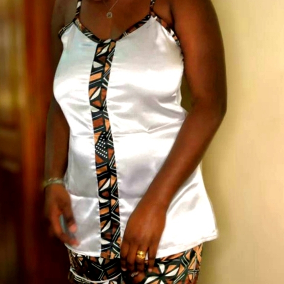 Silk African Print Sleepwear White BLK Brown Size L - Picture 2 of 8